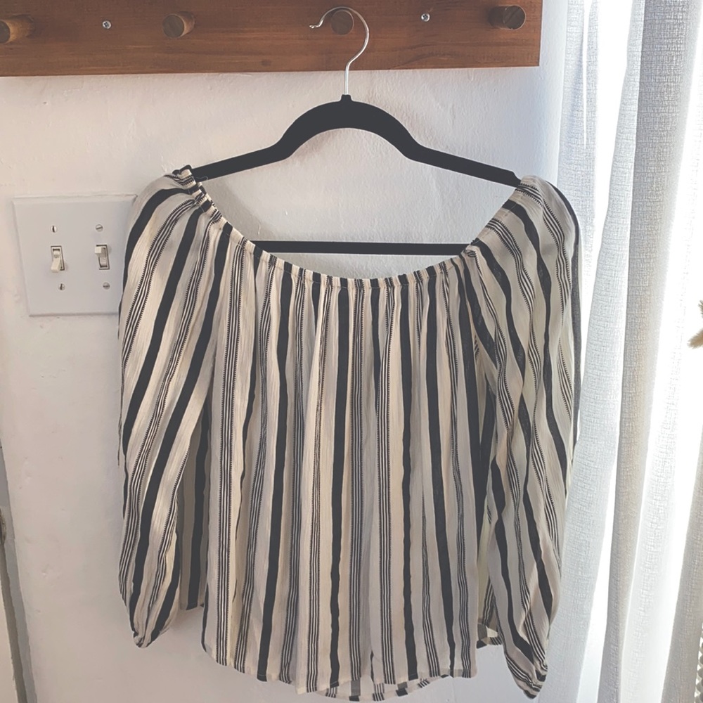 Billabong off the shoulder top